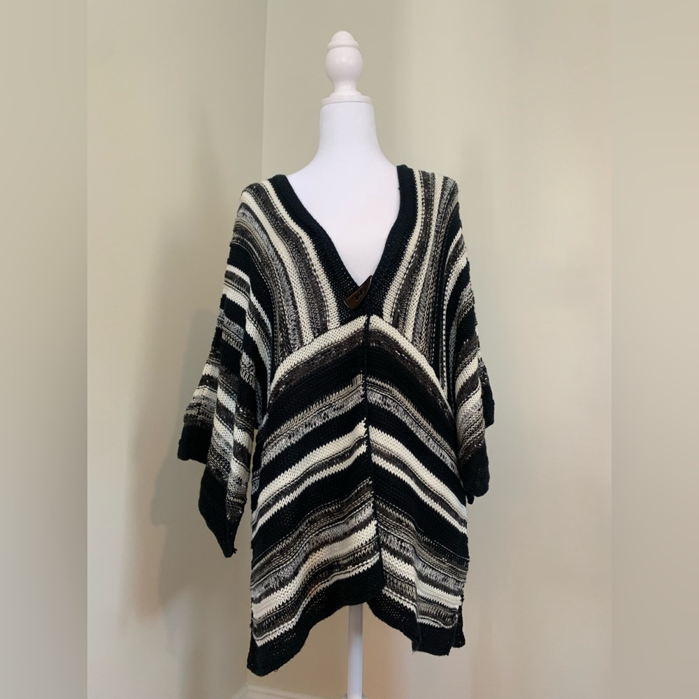 COLDWATER CREEK size 1x sweater cardigan black white stripe